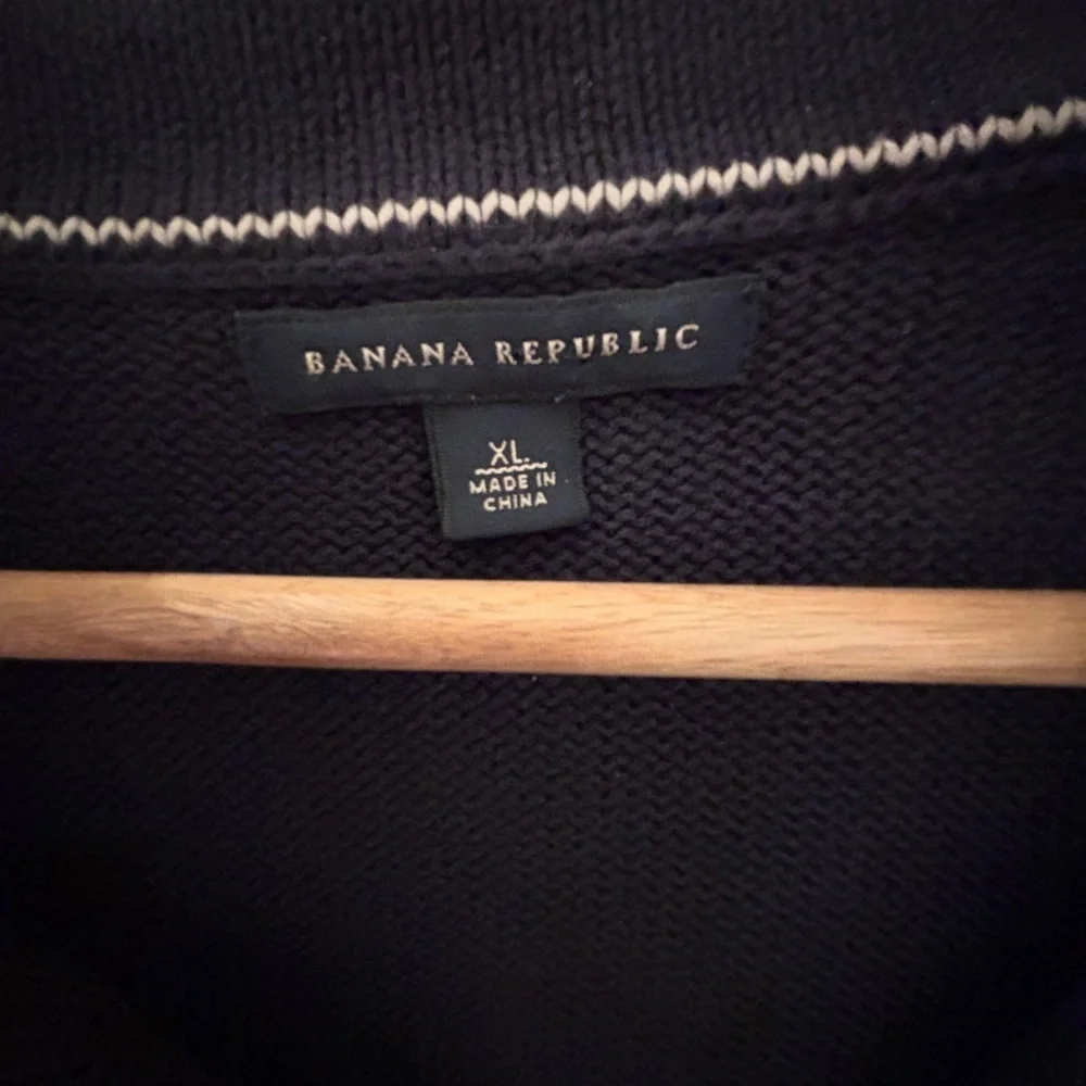 Banana Republic Men's 3-Hook XL Sweater in Charcoal Navy, GUC